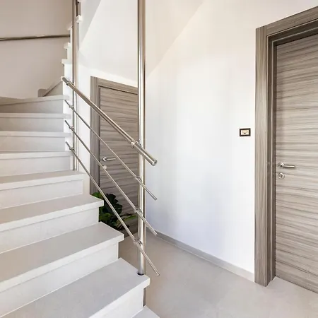 Apartament With Sea View *